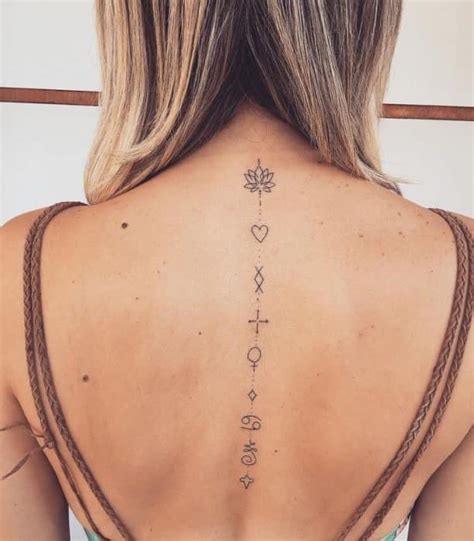 tatuajes para mujer en la espalda sexis|Tatuajes Sexis en la Espalda para Mujeres